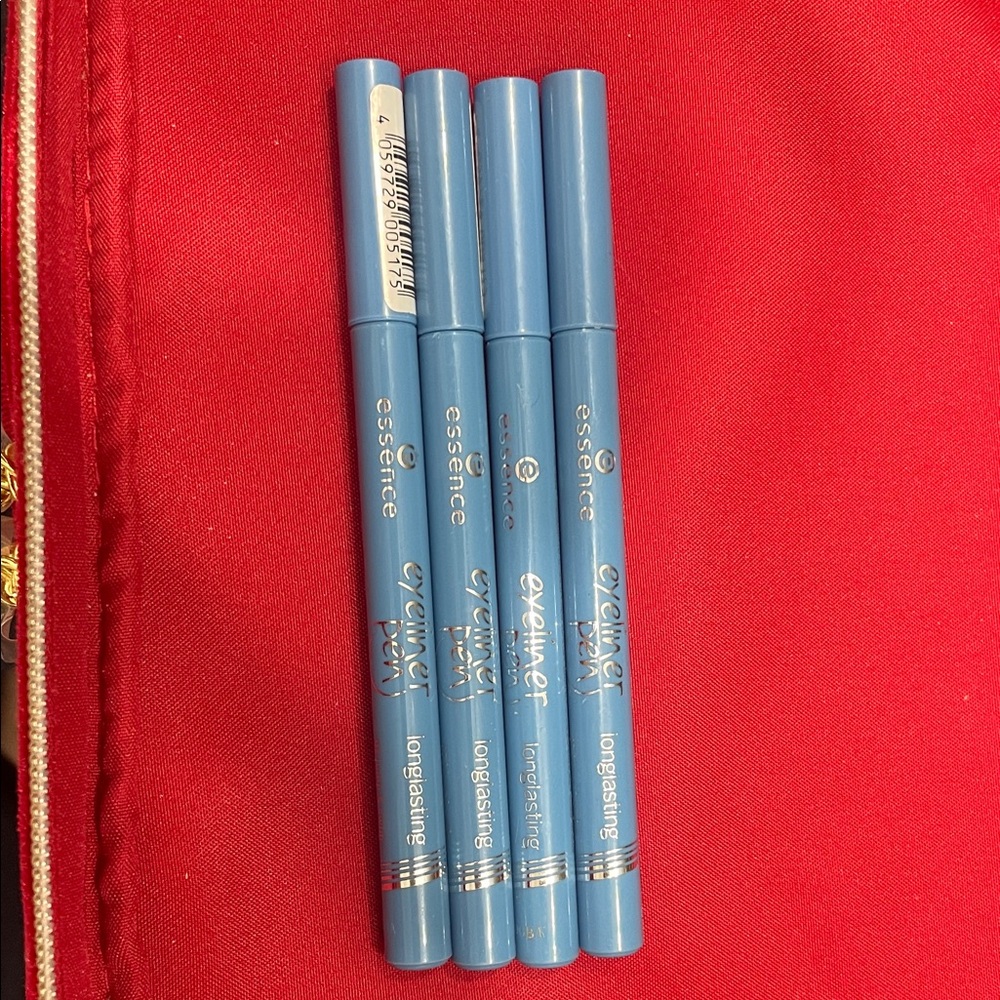 Essence long lasting eyeliner pen